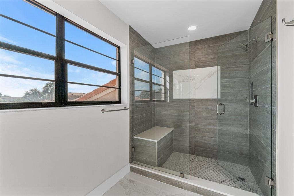 6654 Villa Sonrisa Drive Unit: 422
