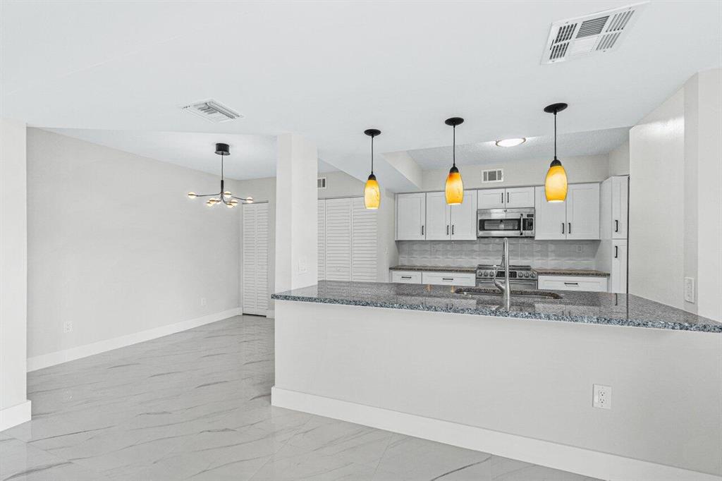 6654 Villa Sonrisa Drive Unit: 422