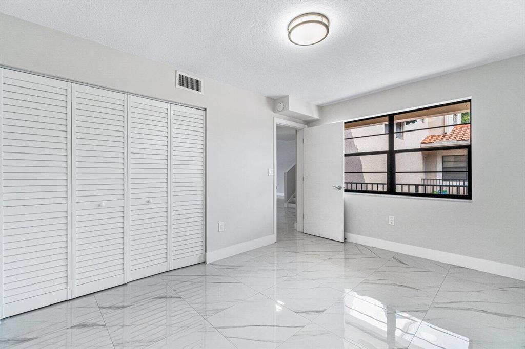 6654 Villa Sonrisa Drive Unit: 422