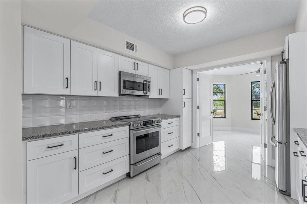 6654 Villa Sonrisa Drive Unit: 422