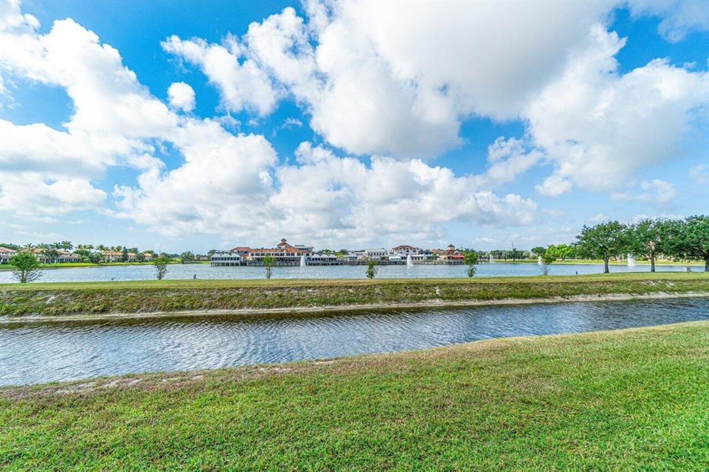 6654 Villa Sonrisa Drive Unit: 422