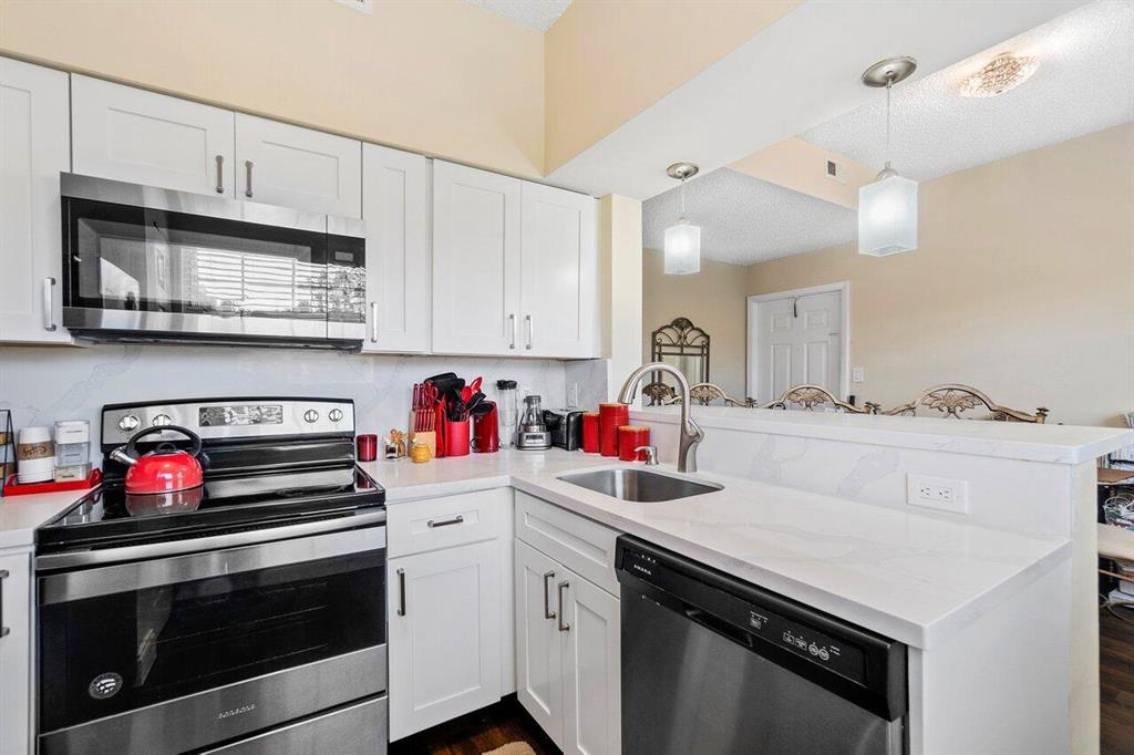 611 Cypress Lake Boulevard Unit: I15