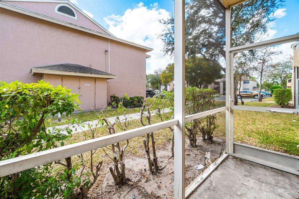 611 Cypress Lake Boulevard Unit: I15