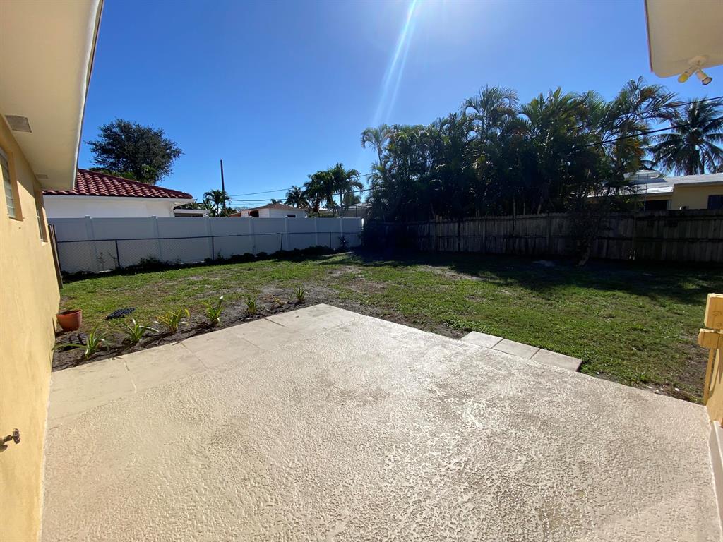 300 NE 31st Street