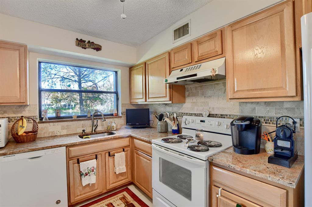 2304 Aspen Way Unit: 2304