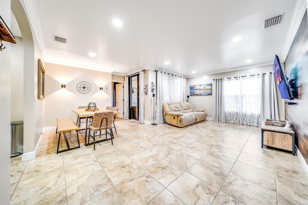 2972 Carambola Circle S Unit: 2047