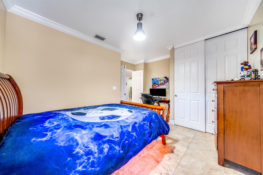 2972 Carambola Circle S Unit: 2047
