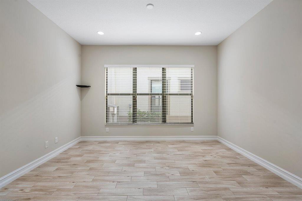 12090 Kalmar Circle N