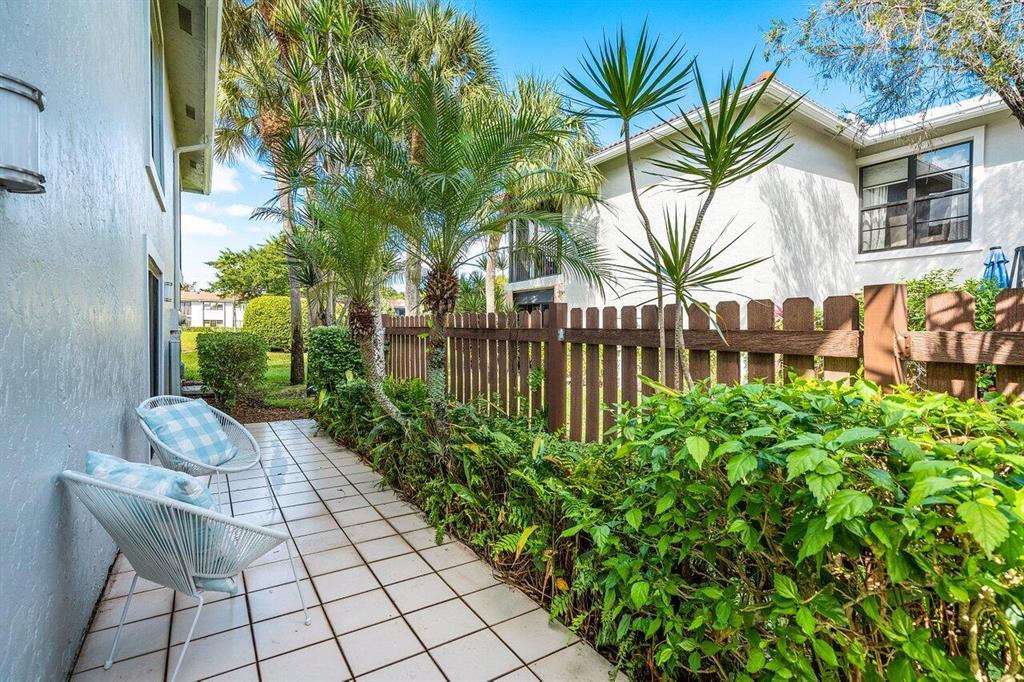 34 Southport Lane Unit: G