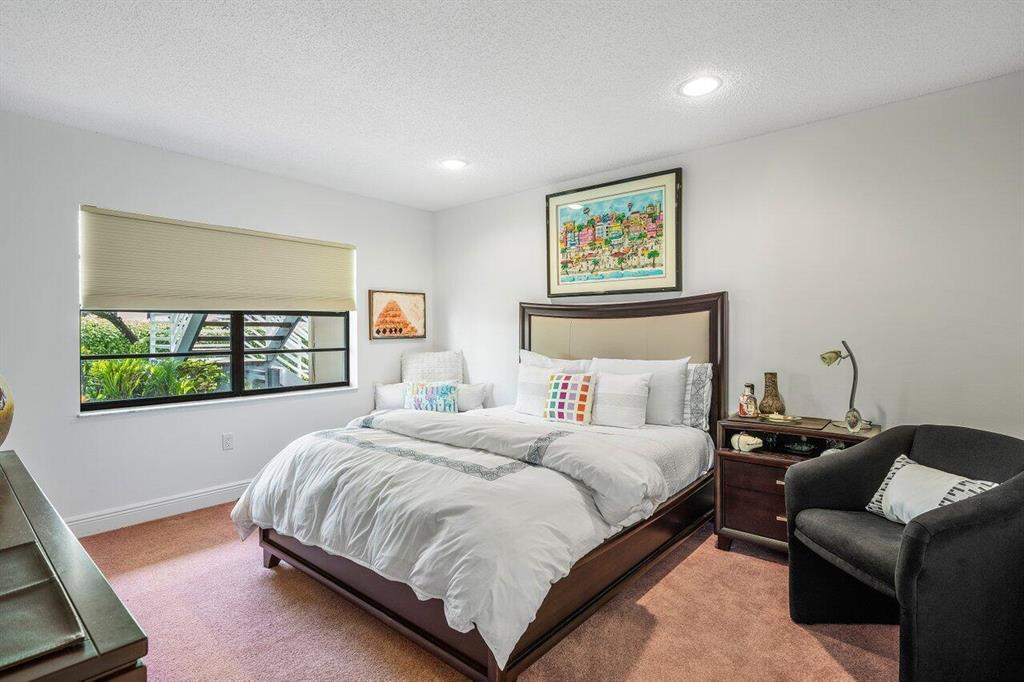 34 Southport Lane Unit: G