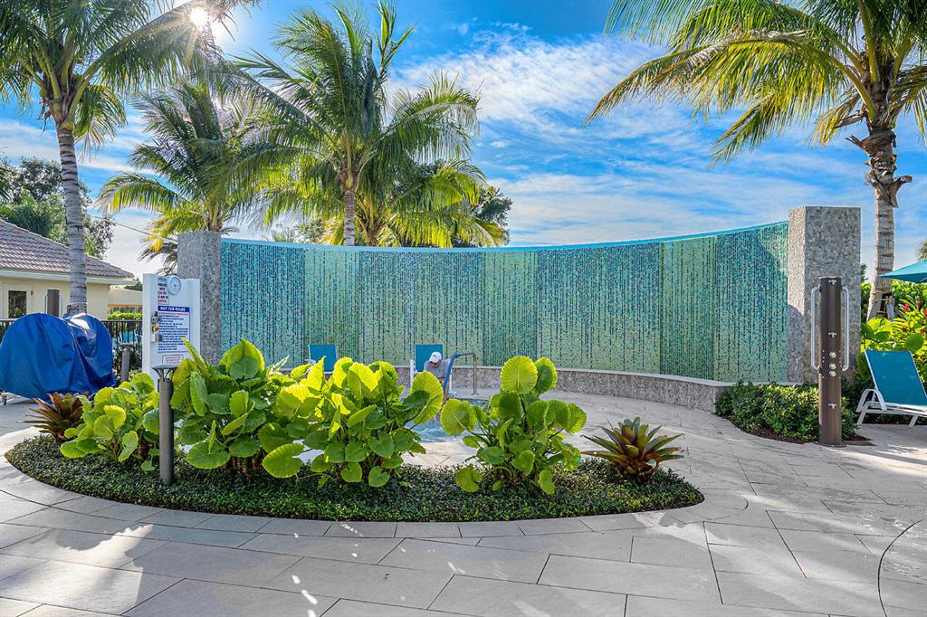 34 Southport Lane Unit: G
