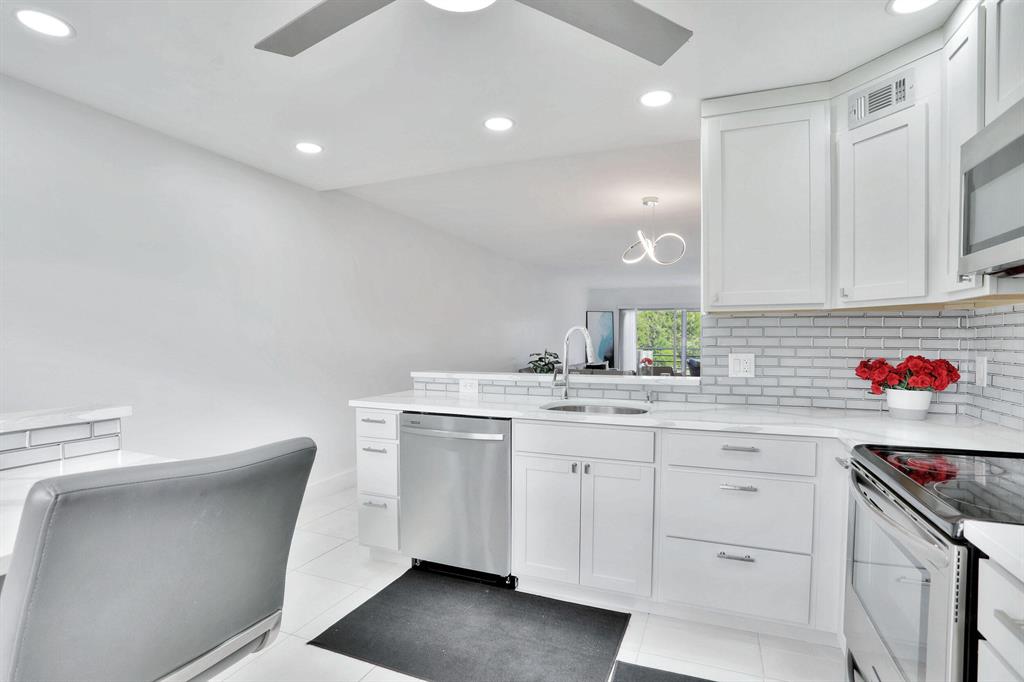 2504 Antigua Terrace Unit: K3