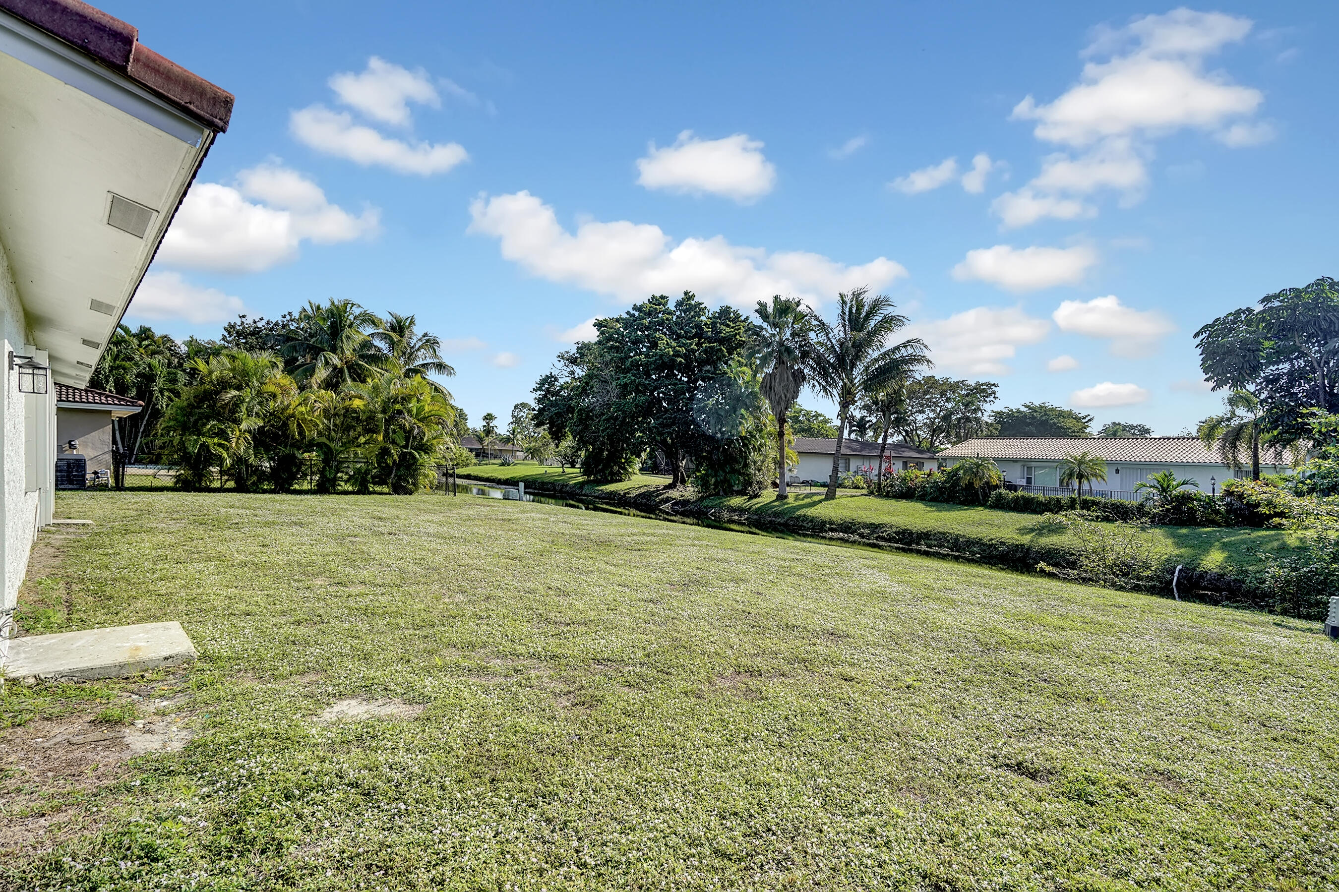 2960 NW 87th Terrace