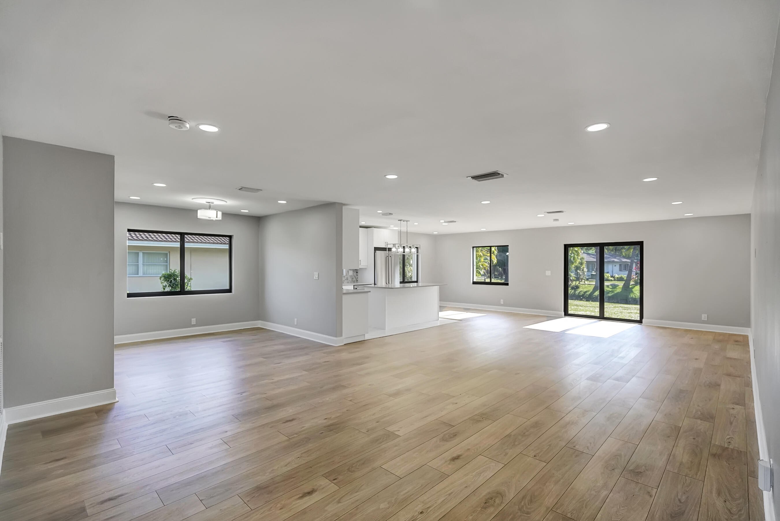 2960 NW 87th Terrace