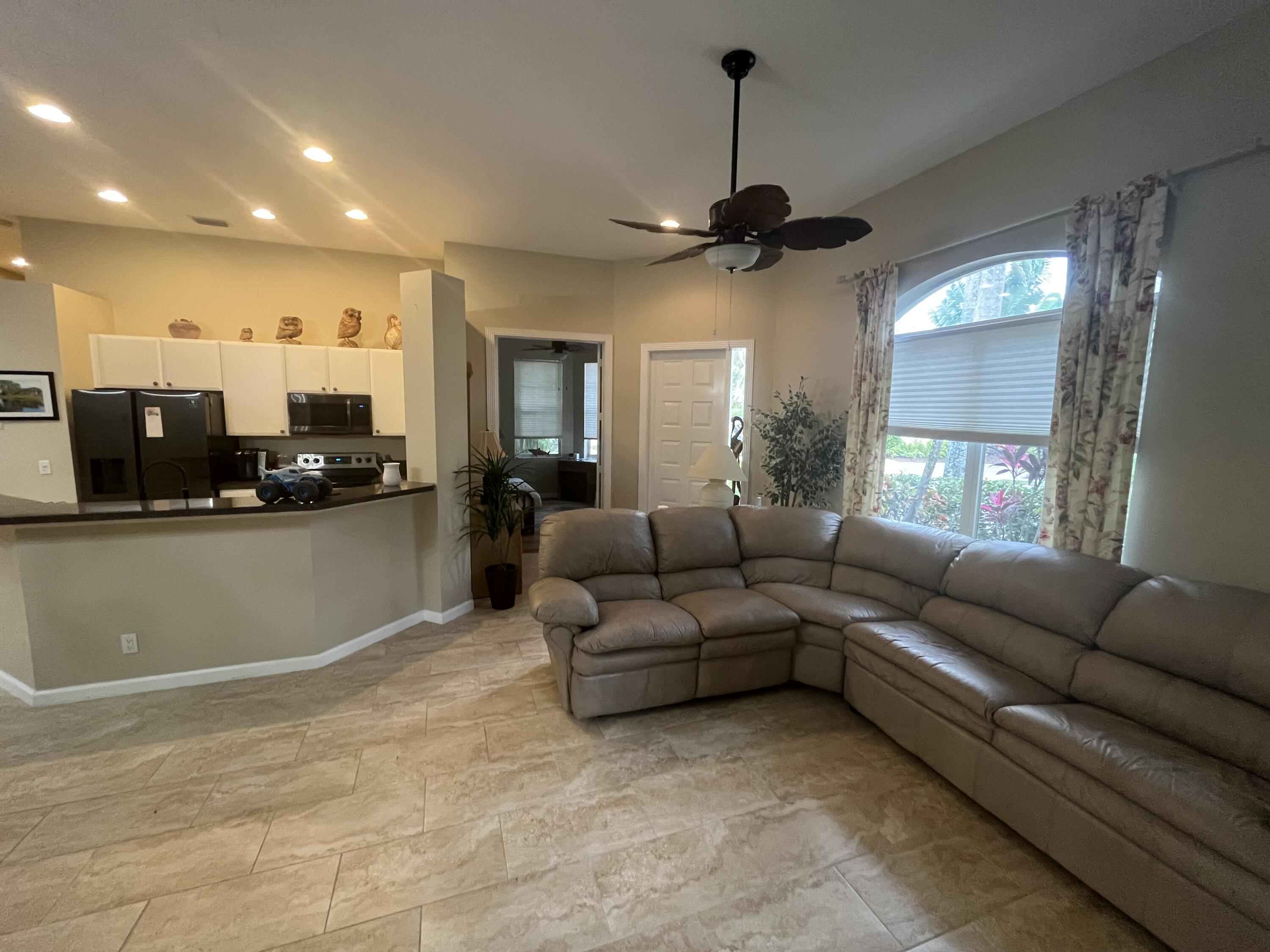 7639 Gumbo Limbo Court