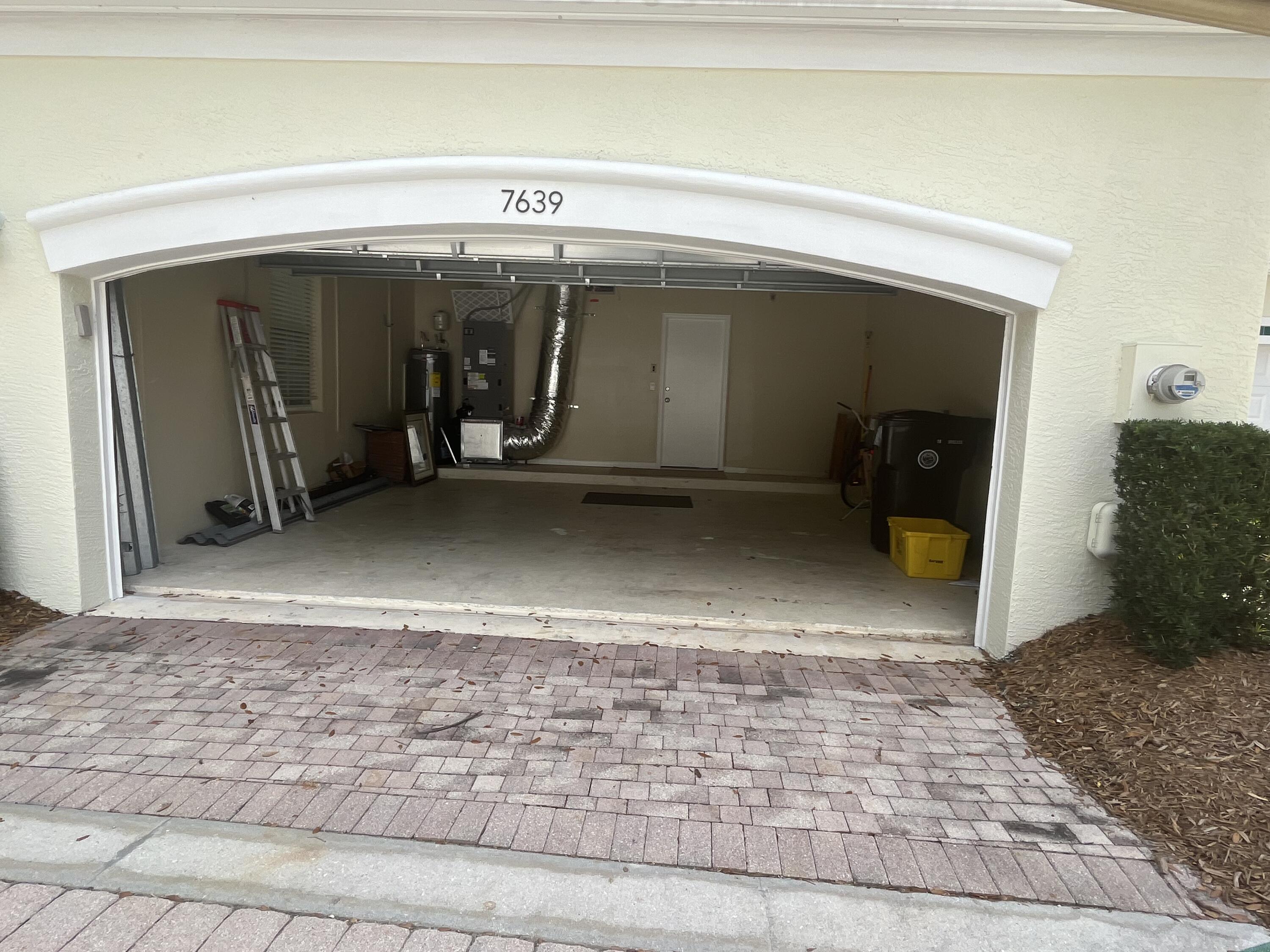 7639 Gumbo Limbo Court