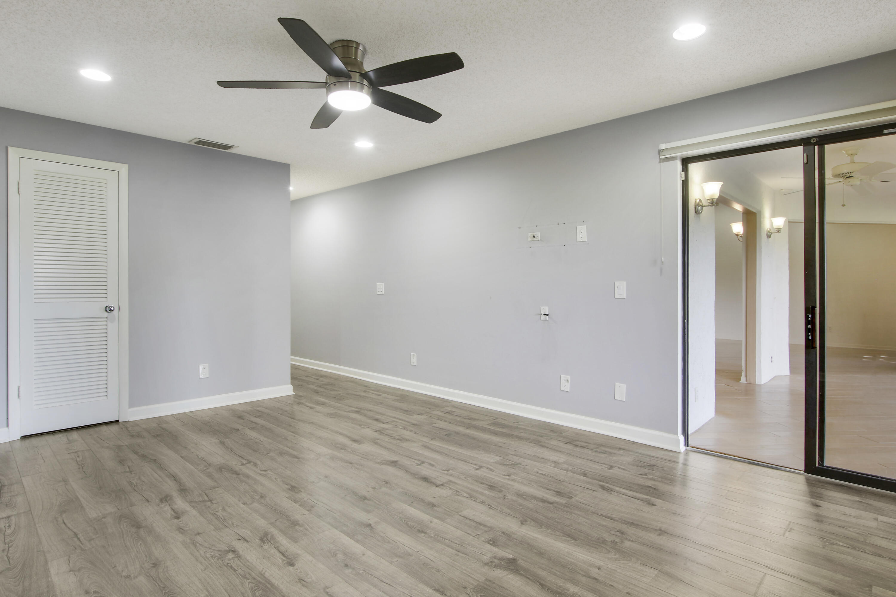 6716 Versailles Court