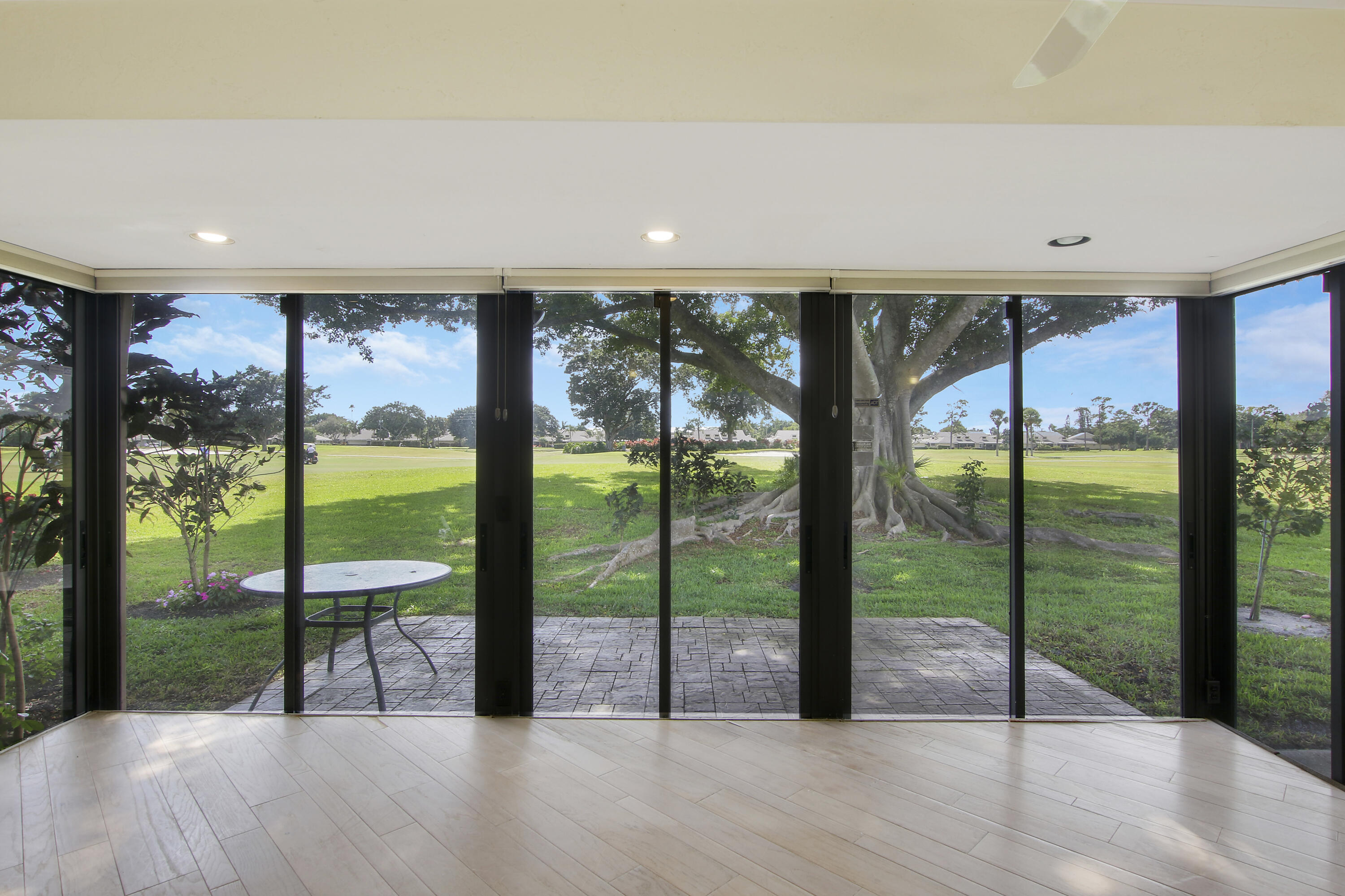 6716 Versailles Court