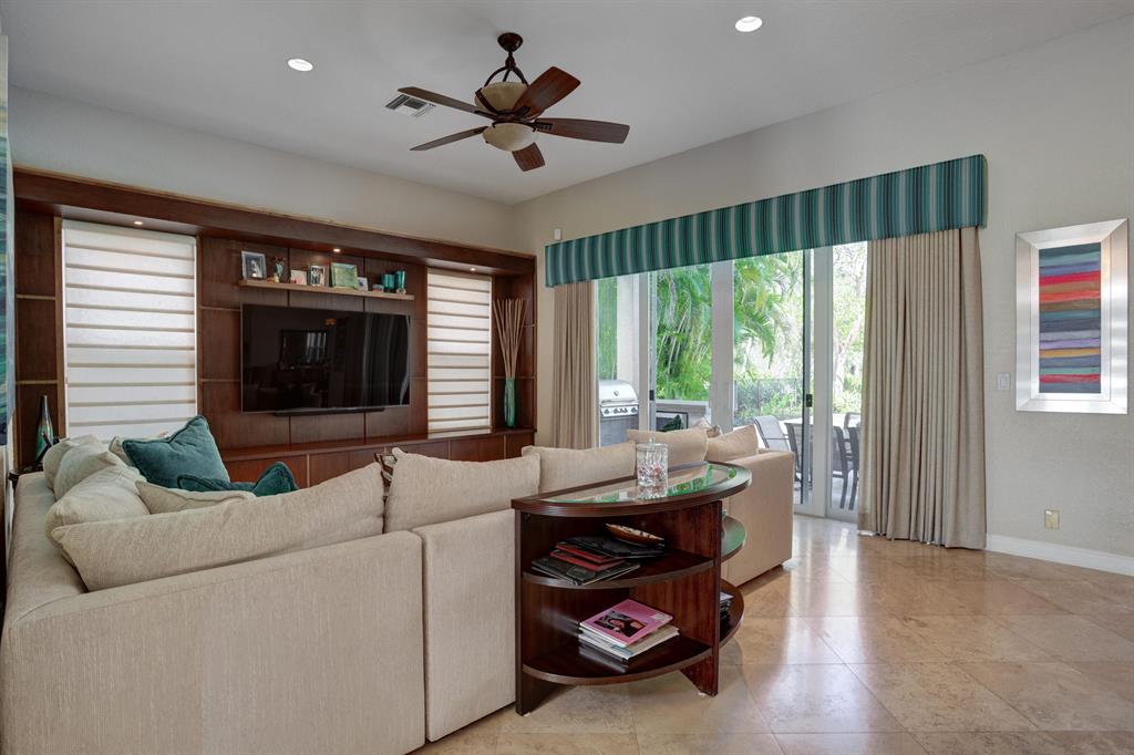 2401 NW 49th Lane