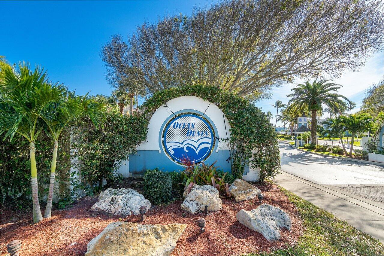 1514 Ocean Dunes Circle