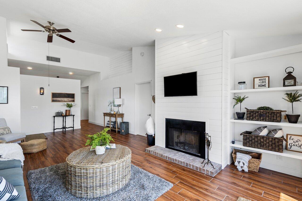 1514 Ocean Dunes Circle