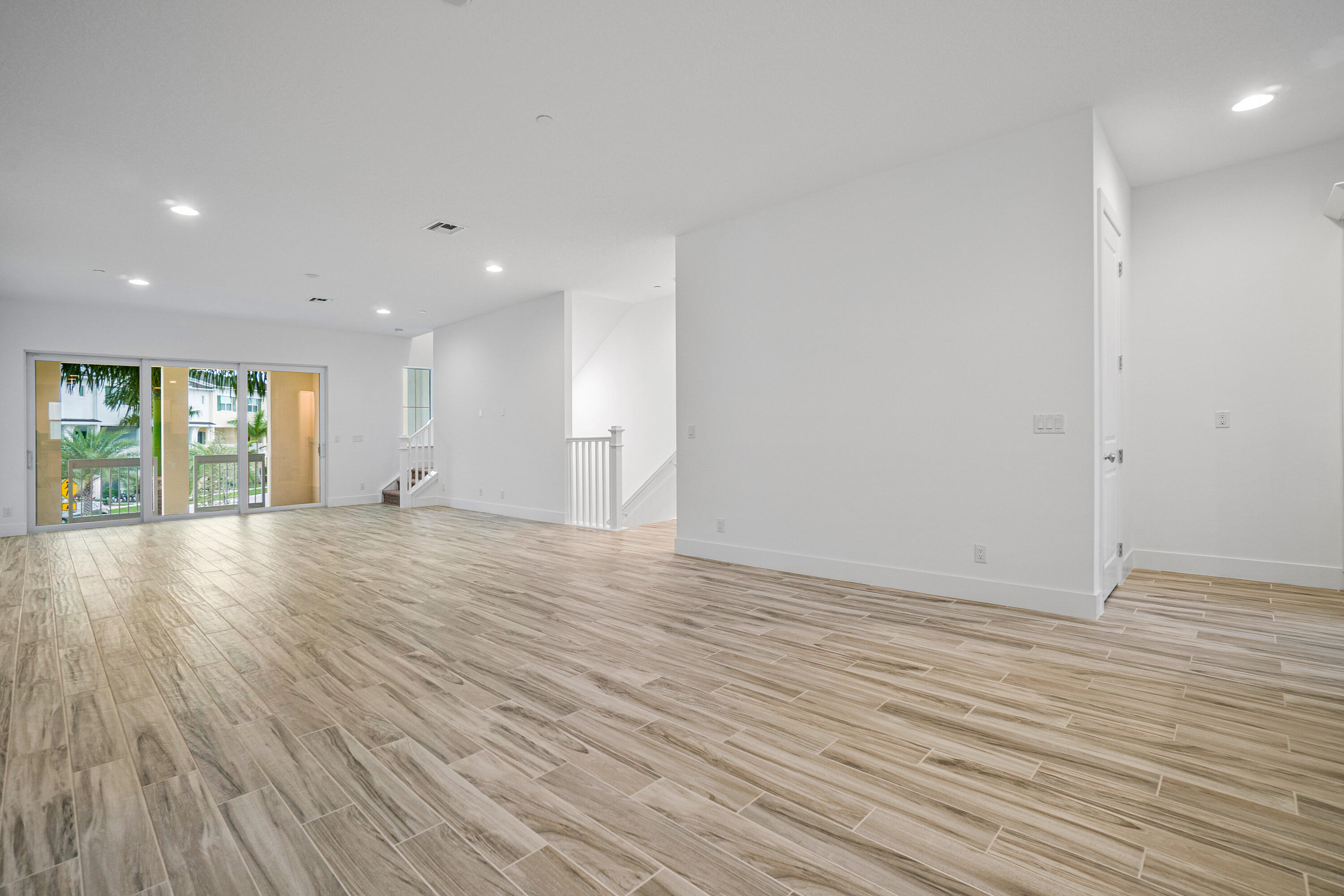 4122 Faraday Way