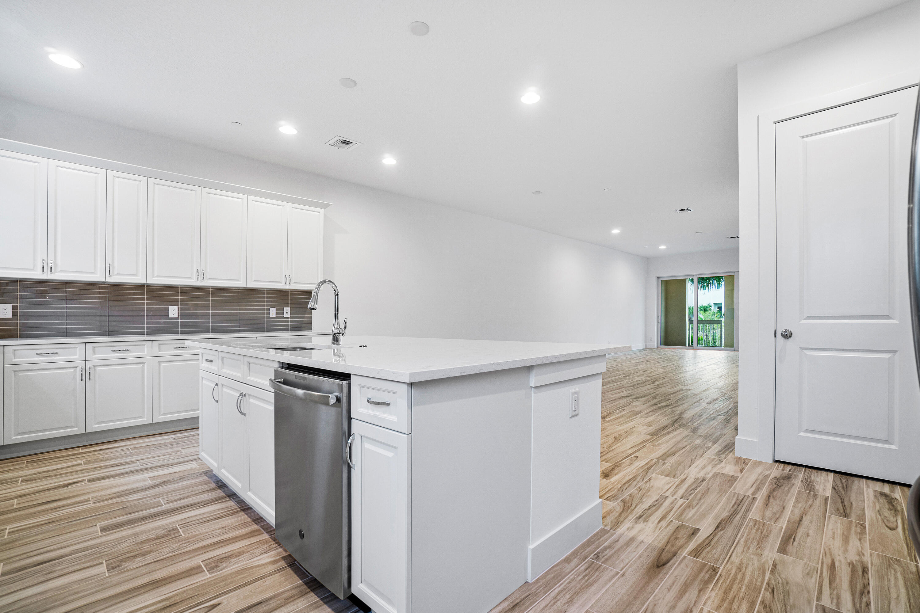 4122 Faraday Way