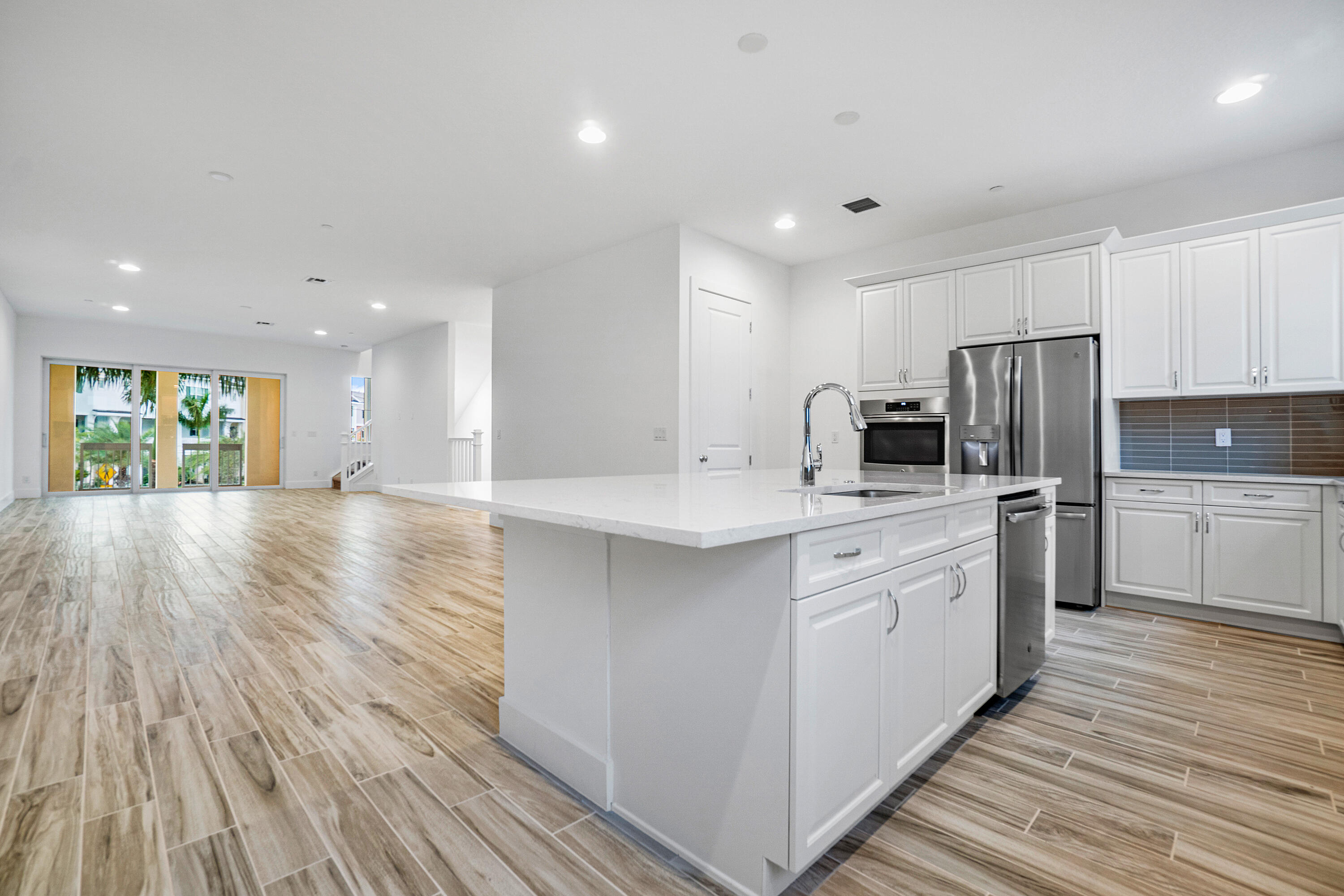 4122 Faraday Way