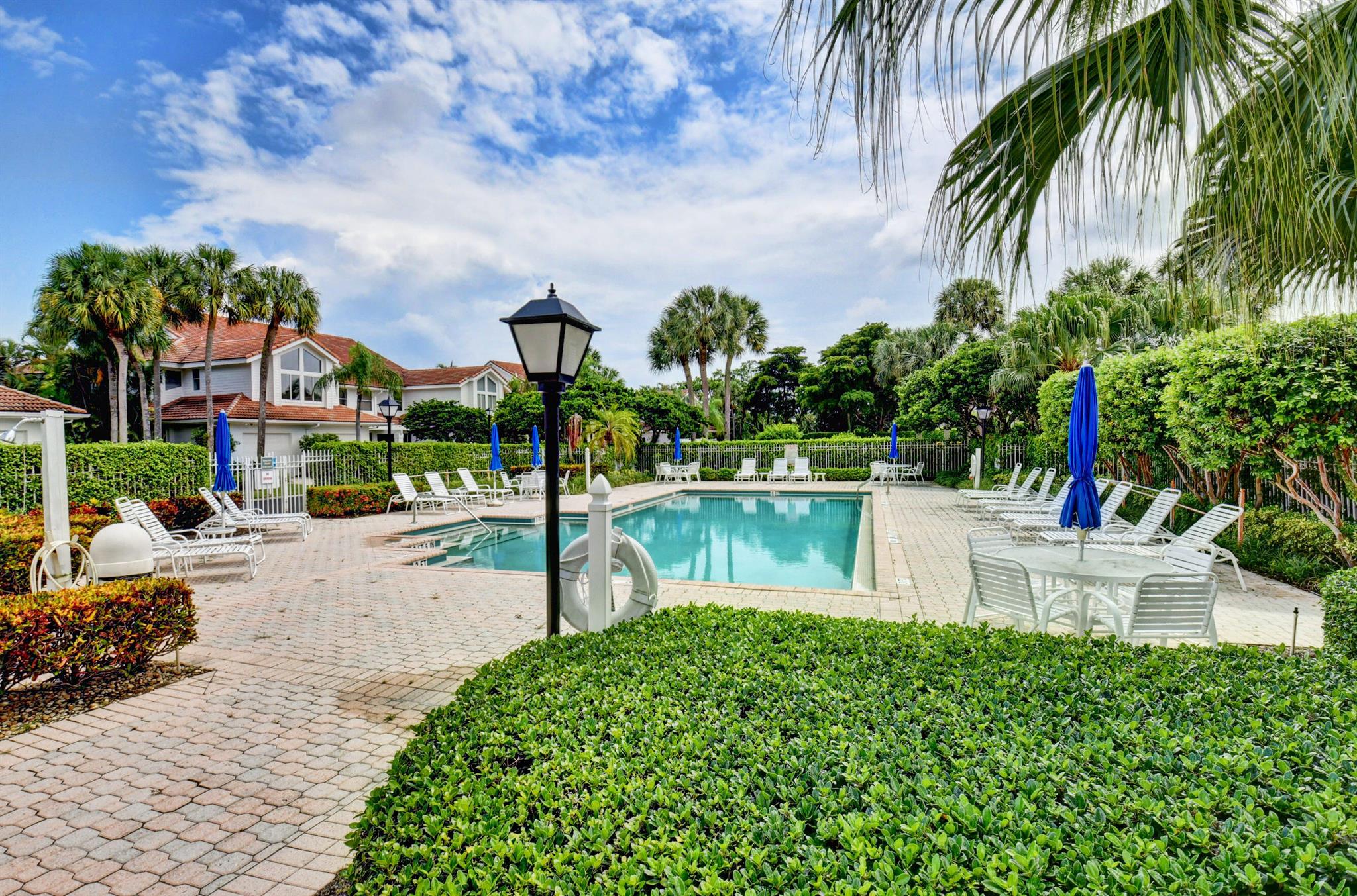 2464 NW 59th Street Unit: 1103