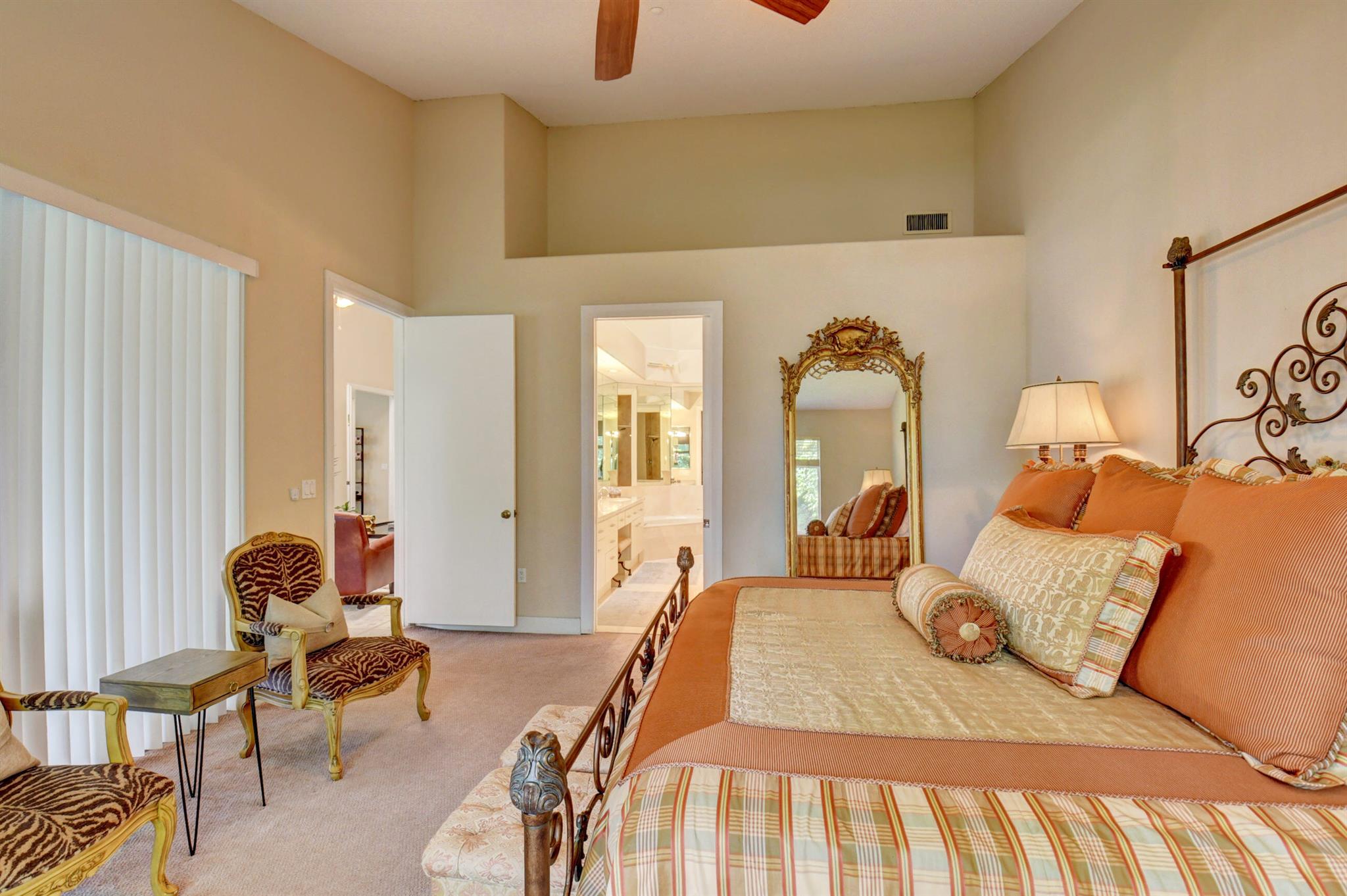 2464 NW 59th Street Unit: 1103