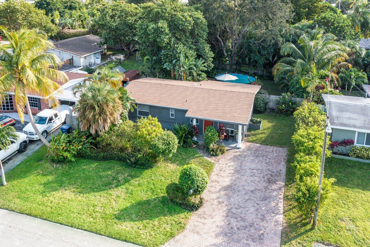 316 NW 28th Court