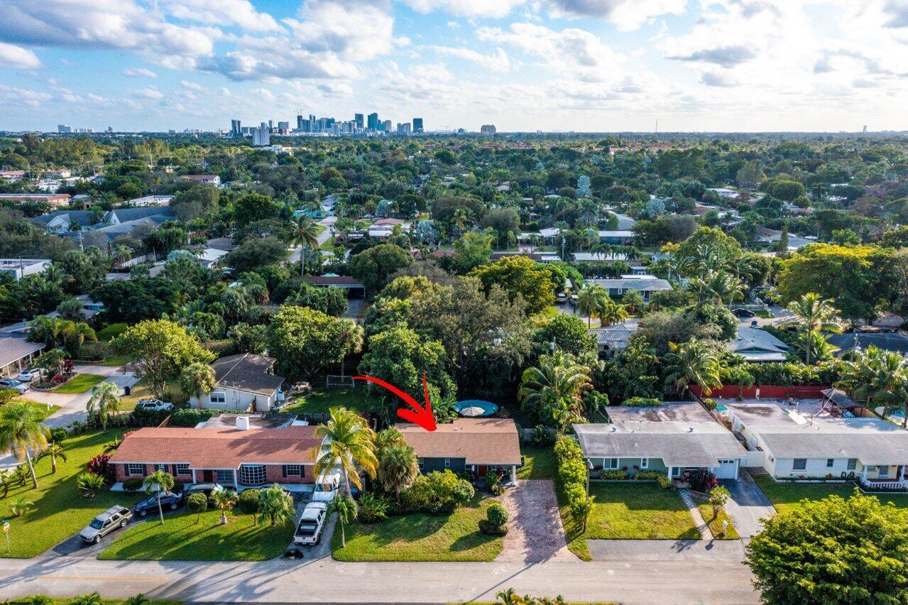 316 NW 28th Court