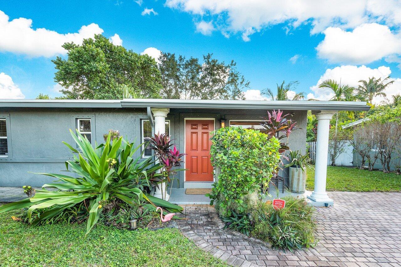 316 NW 28th Court