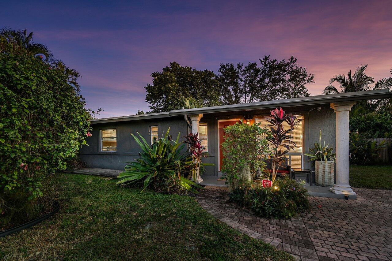 316 NW 28th Court