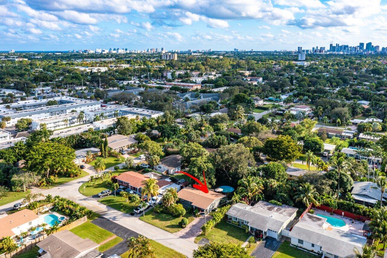 316 NW 28th Court