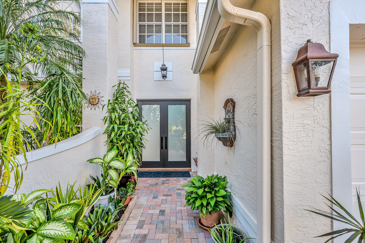 11913 Preservation Lane