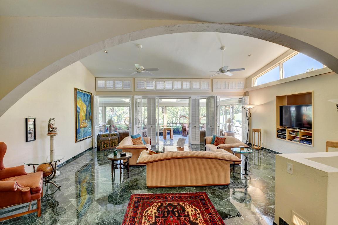 68 Northwoods Circle