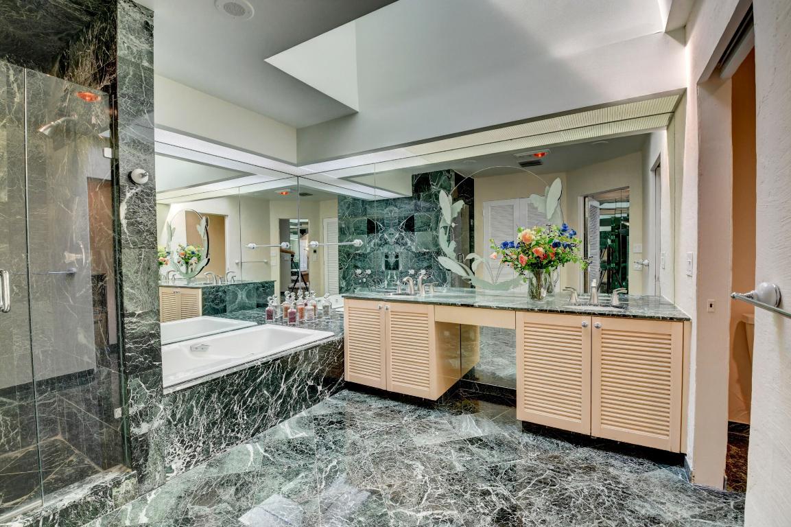 68 Northwoods Circle