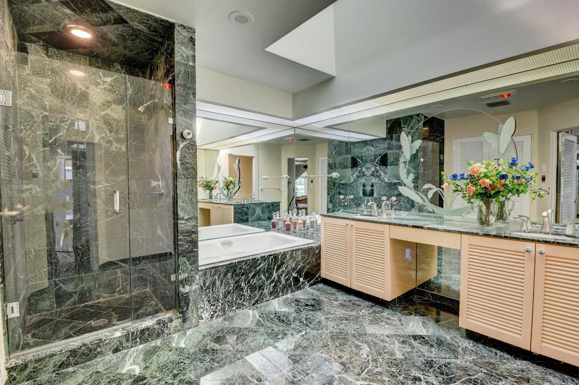 68 Northwoods Circle