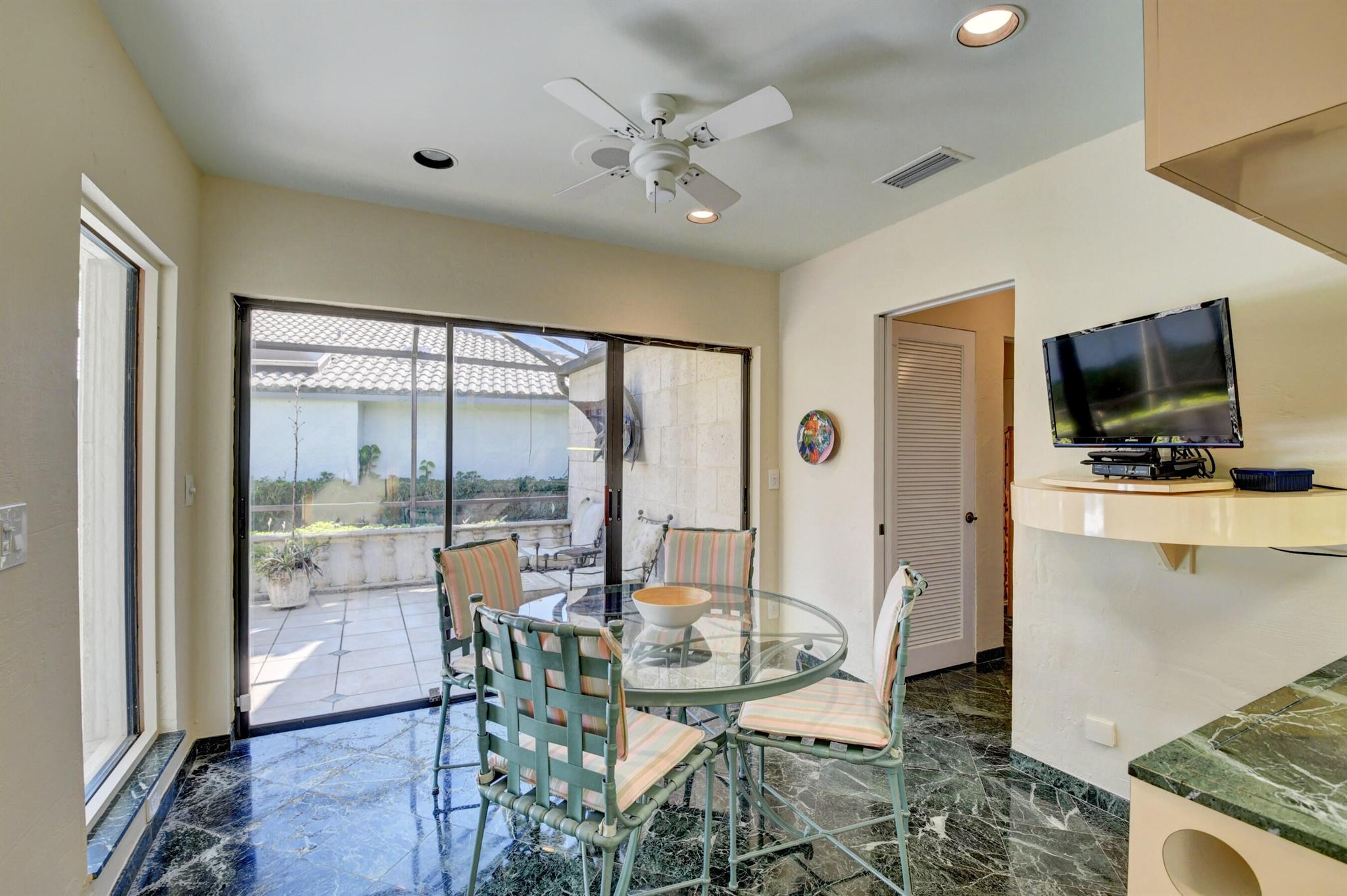 68 Northwoods Circle