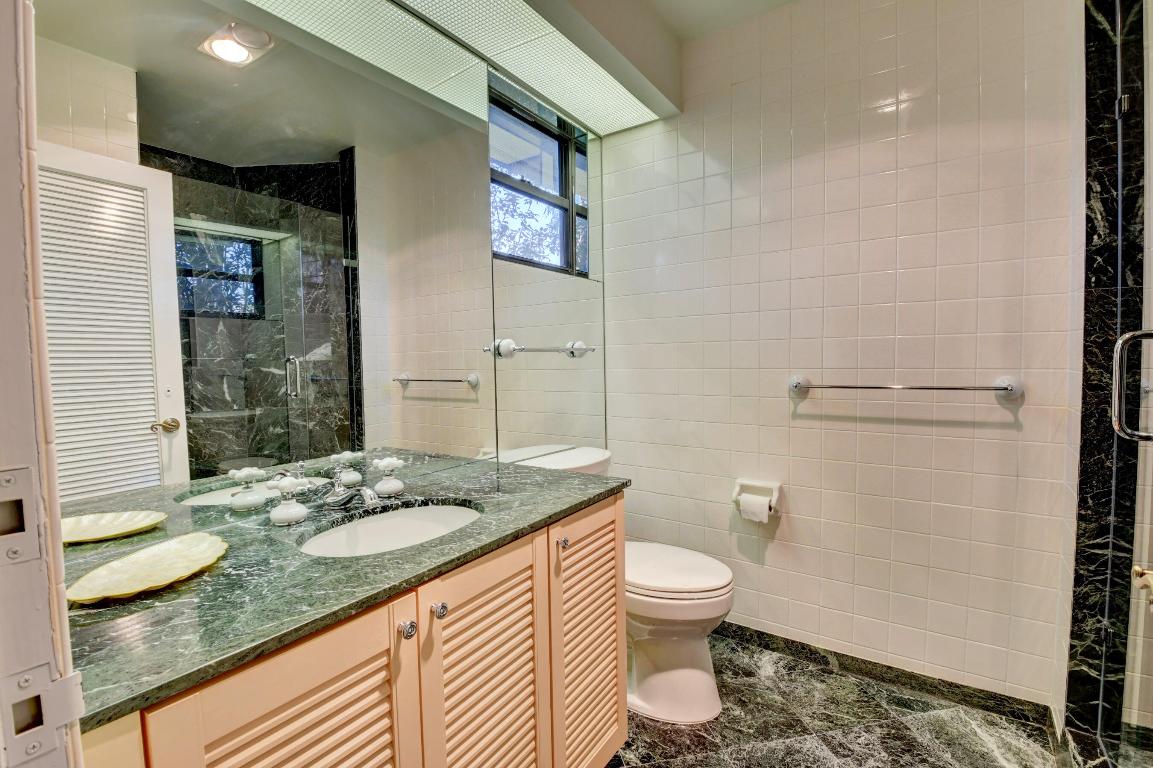 68 Northwoods Circle