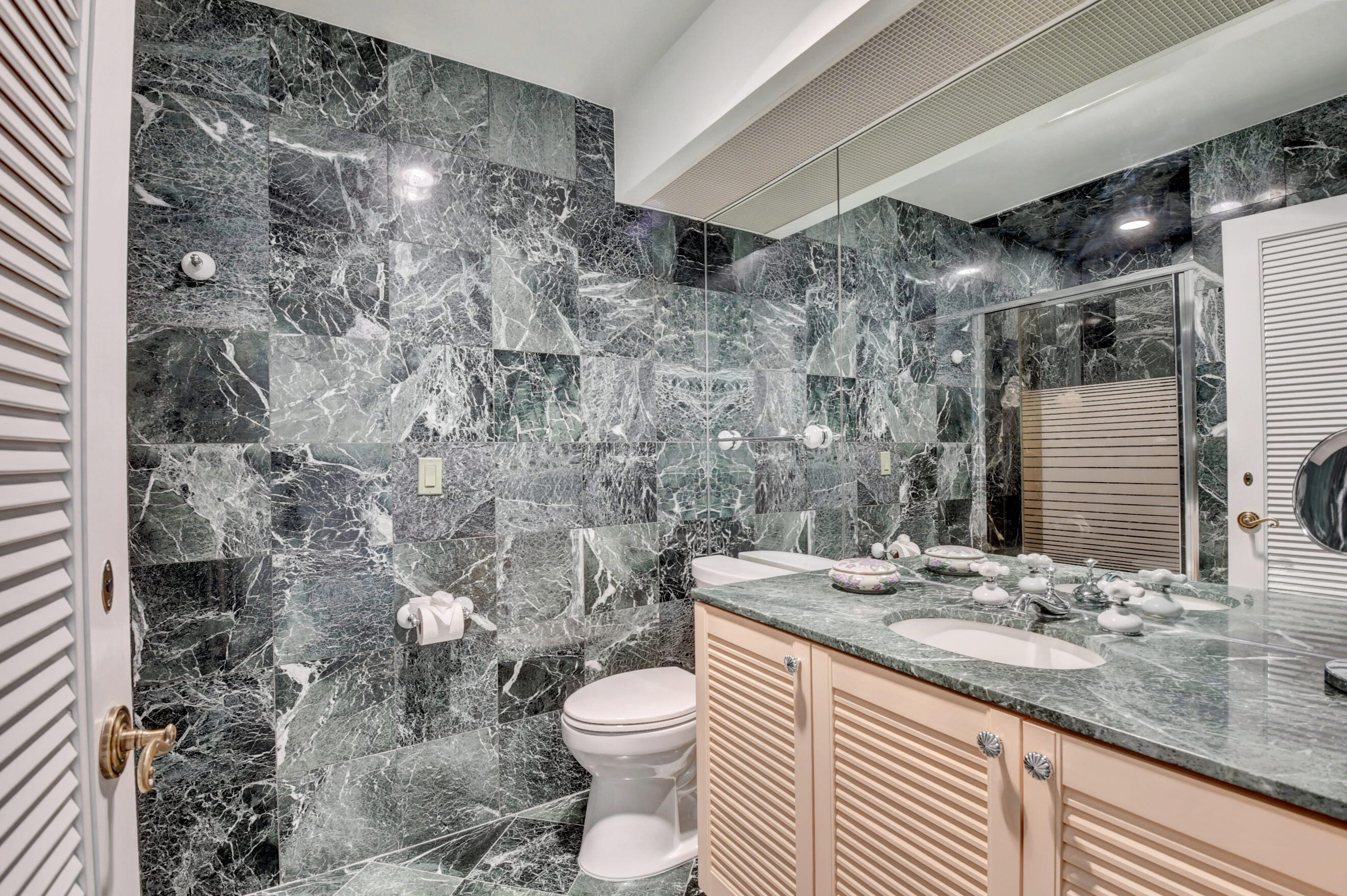 68 Northwoods Circle