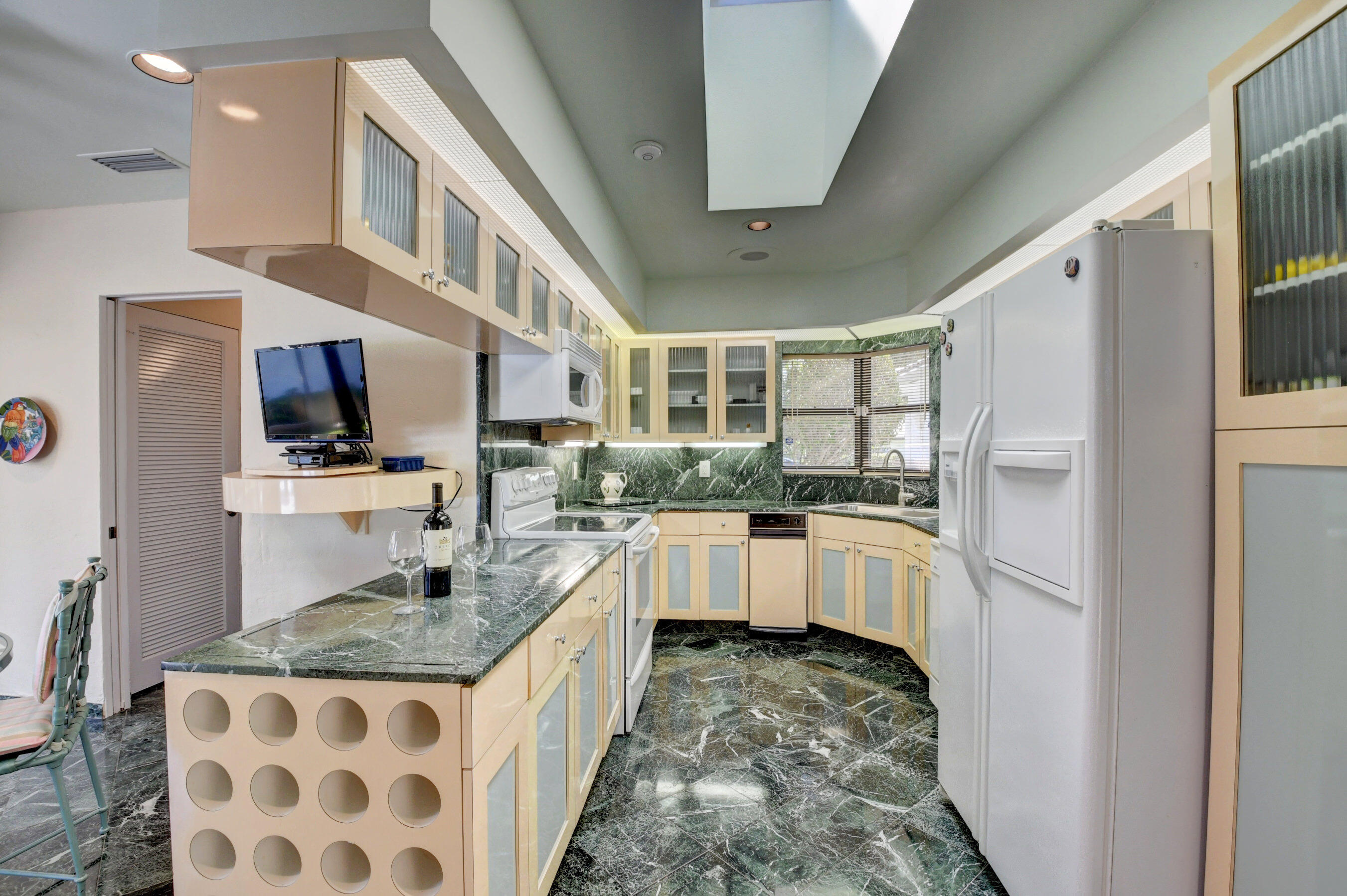 68 Northwoods Circle