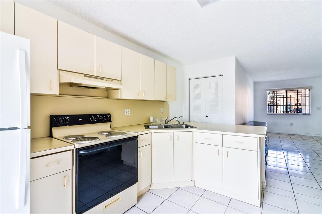 6835 W 36th Avenue Unit: 104