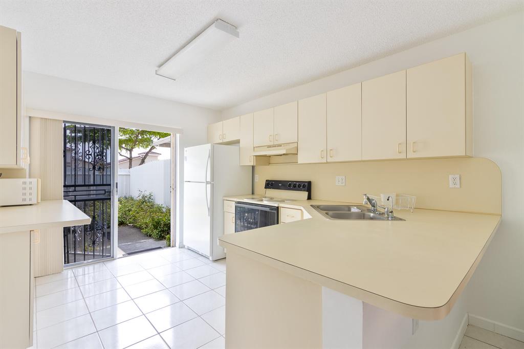 6835 W 36th Avenue Unit: 104