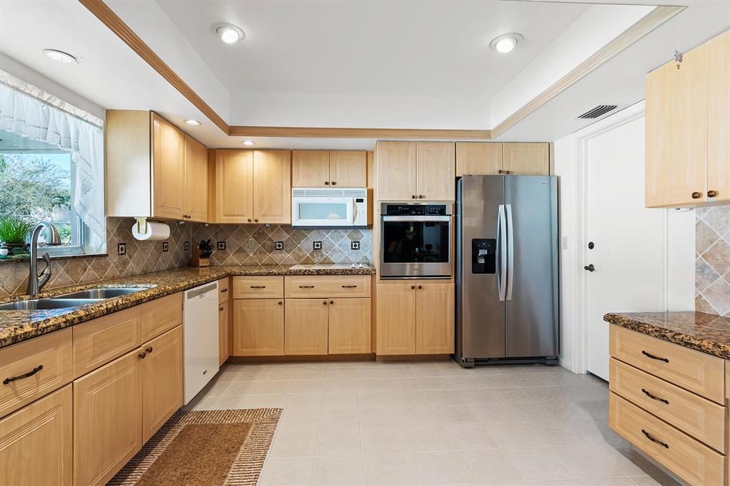 6807 Calle Del Paz S