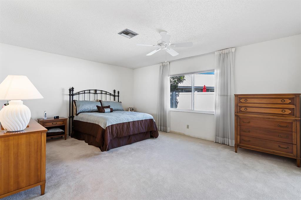 6807 Calle Del Paz S