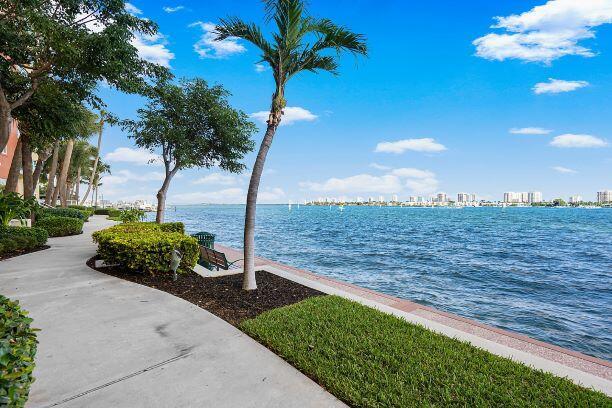 2650 Lake Shore Drive Unit: 702
