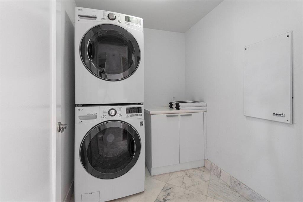 2650 Lake Shore Drive Unit: 702