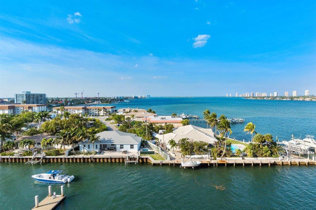 2650 Lake Shore Drive Unit: 702